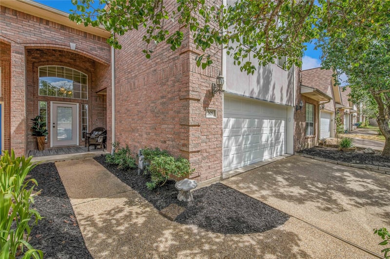 305 Chimney Hill DR, College Station, TX 77840
