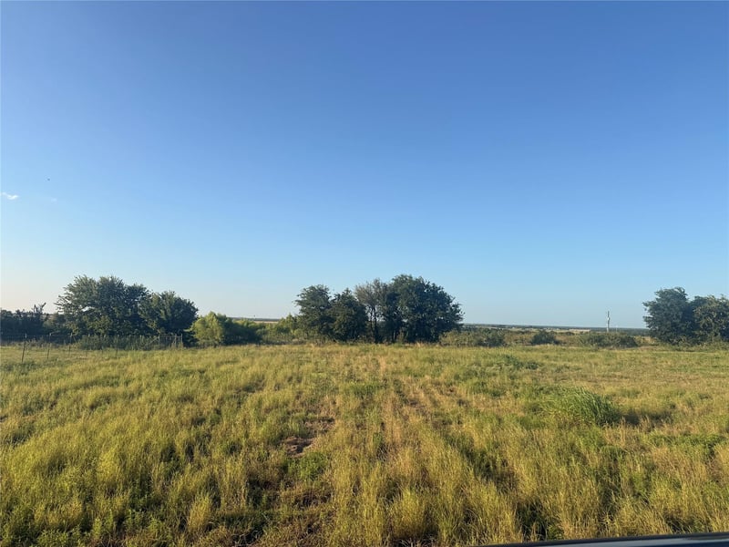 437 Cr 423, Taylor, TX 76574
