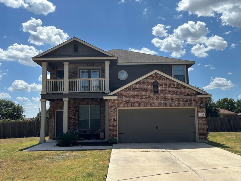 1615 Bluebell CIR, Lockhart, TX 78644