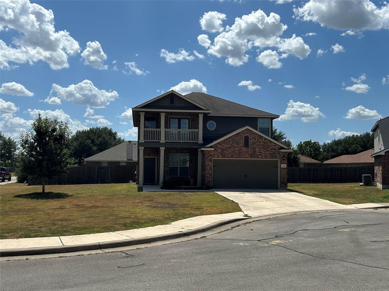 1615 Bluebell CIR, Lockhart, TX 78644