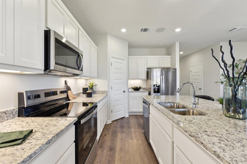 10609 Midnight Sun DR, Buda, TX 78610