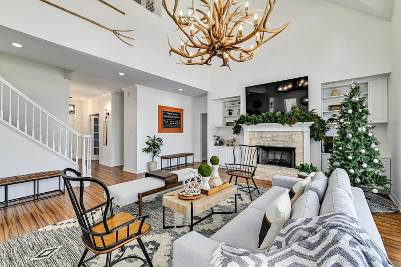 209 Peabody PL, Dripping Springs, TX 78620