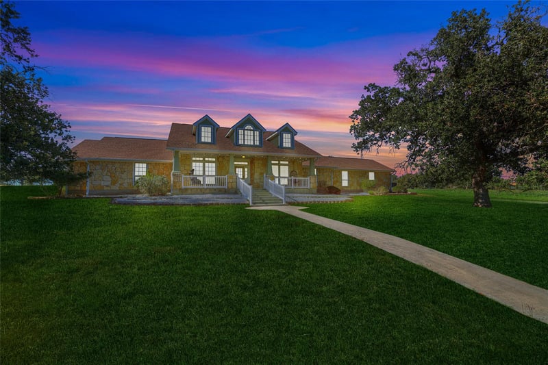 157 Kurt Kramer RD, Fredericksburg, TX 78624