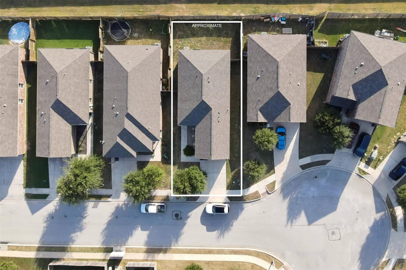 144 Continental Ave, Liberty Hill, TX 78642