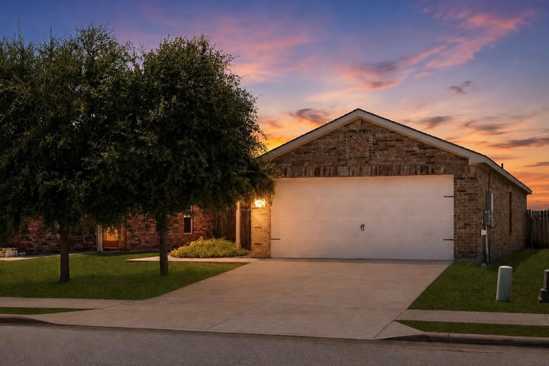 144 Continental Ave, Liberty Hill, TX 78642