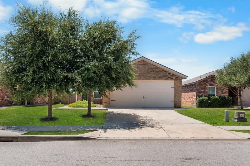 144 Continental Ave, Liberty Hill, TX 78642