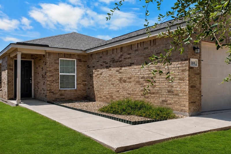 144 Continental Ave, Liberty Hill, TX 78642