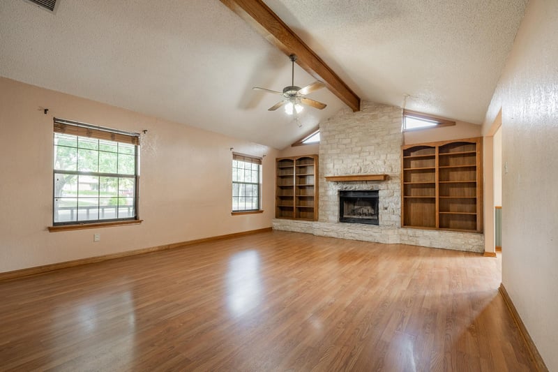 2103 Lancaster Gate CV, Round Rock, TX 78664
