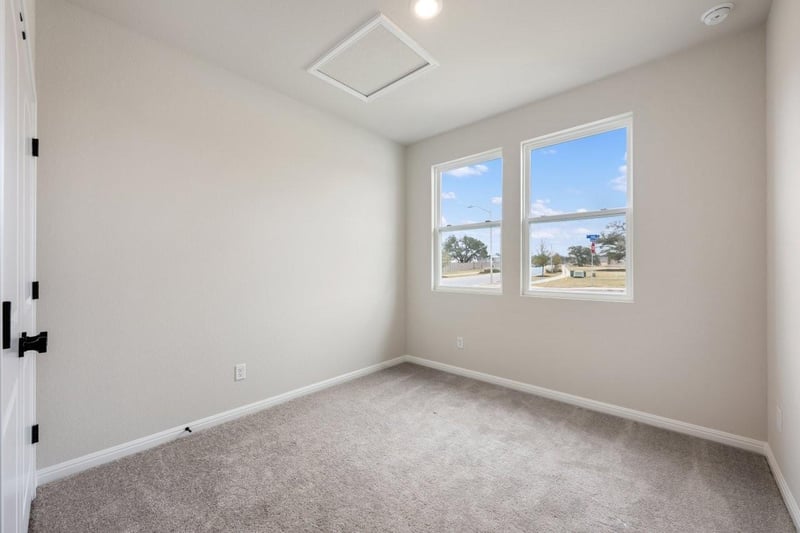 1921 Fannie RD, Georgetown, TX 78633