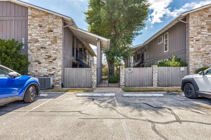 8621 Putnam DR #A, Austin, TX 78757