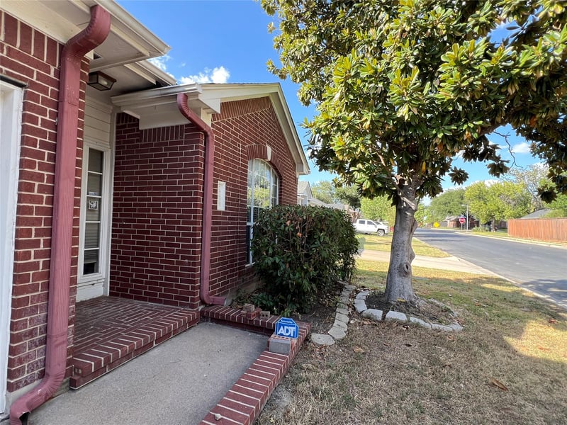 1235 Blackthorn DR, Pflugerville, TX 78660