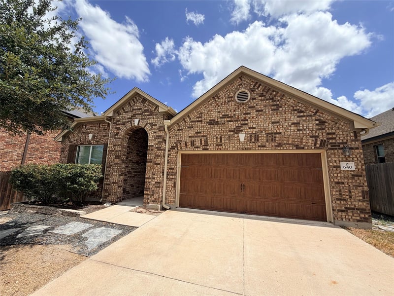 640 Landon Samuel Loop, Pflugerville, TX 78660