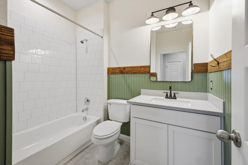 104 Ladolia LN, San Marcos, TX 78666