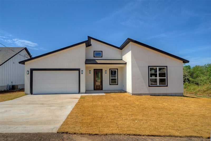 149 Waimanalo LN, Bastrop, TX 78602