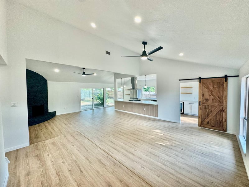 9506 Stonebridge DR, Austin, TX 78758