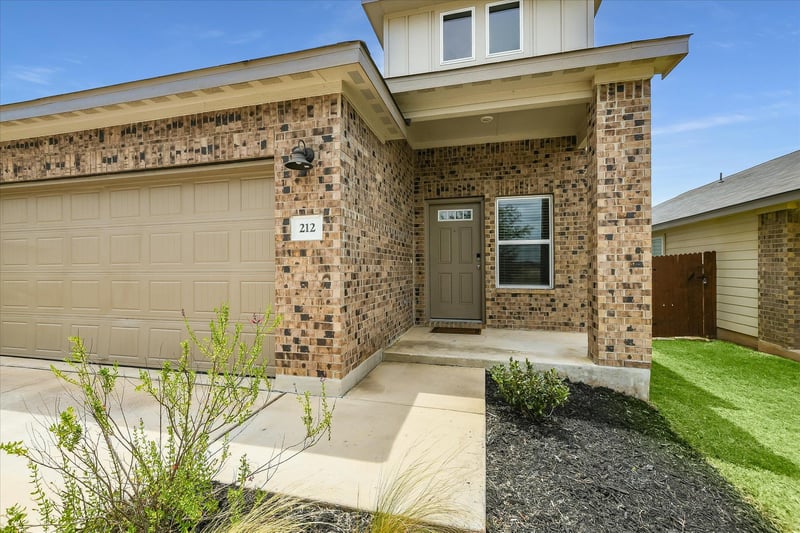 212 Prairie Song LN, Liberty Hill, TX 78642