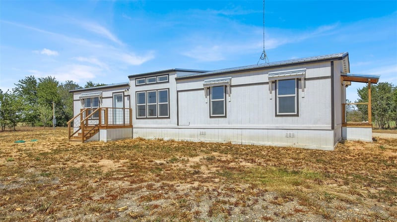 27 County Road 483, Taylor, TX 76574