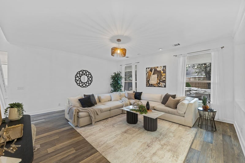 9520 Prescott DR, Austin, TX 78749