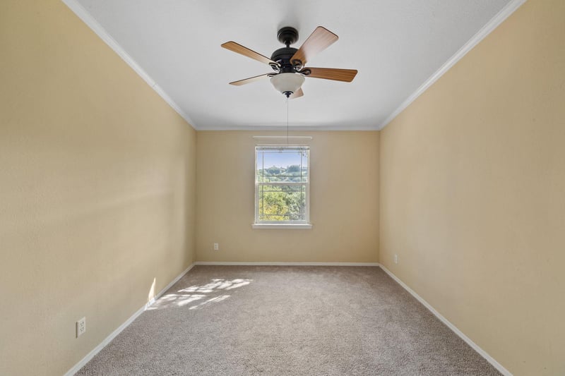 601 Lost Valley RD, Dripping Springs, TX 78620