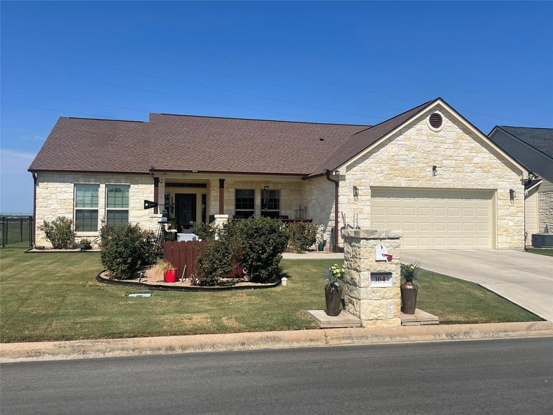 364 Firestone DR, Meadowlakes, TX 78654