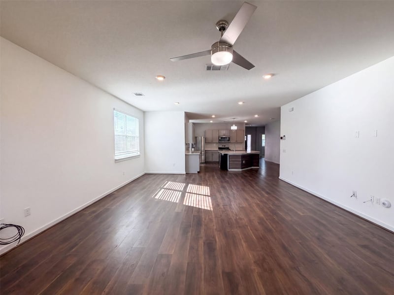 204 Florenz LN, Georgetown, TX 78628