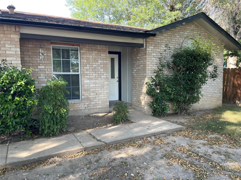 5700 Limerock HOLW, Austin, TX 78744