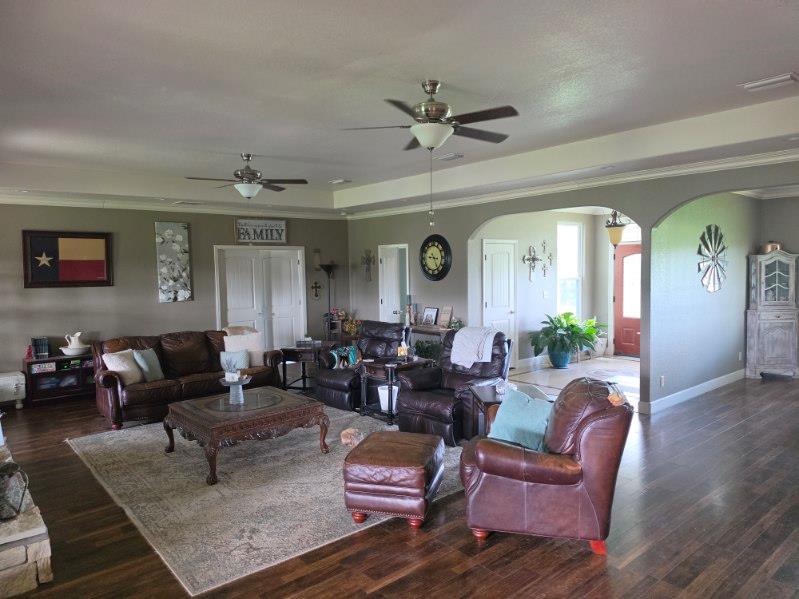 202 Private Road 4464, Rockdale, TX 76567