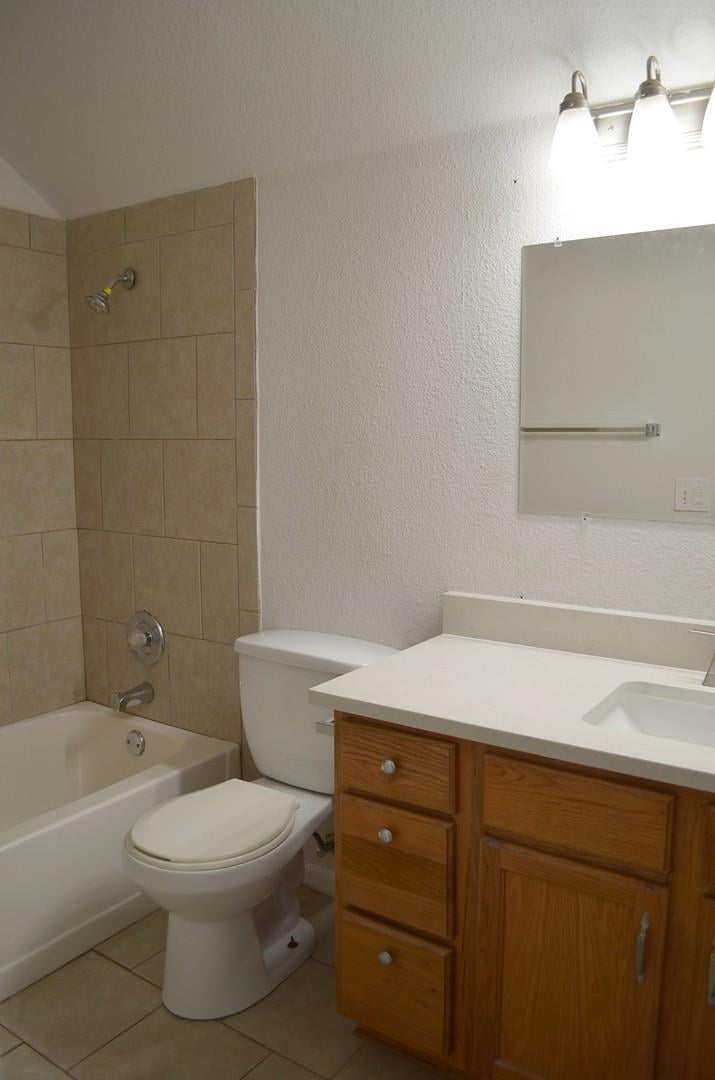 18 Azalea DR, Georgetown, TX 78626