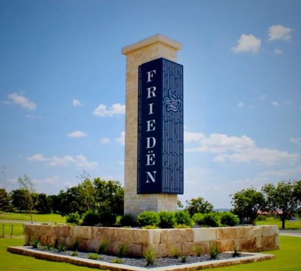 520 Interlaken ST, Fredericksburg, TX 78624
