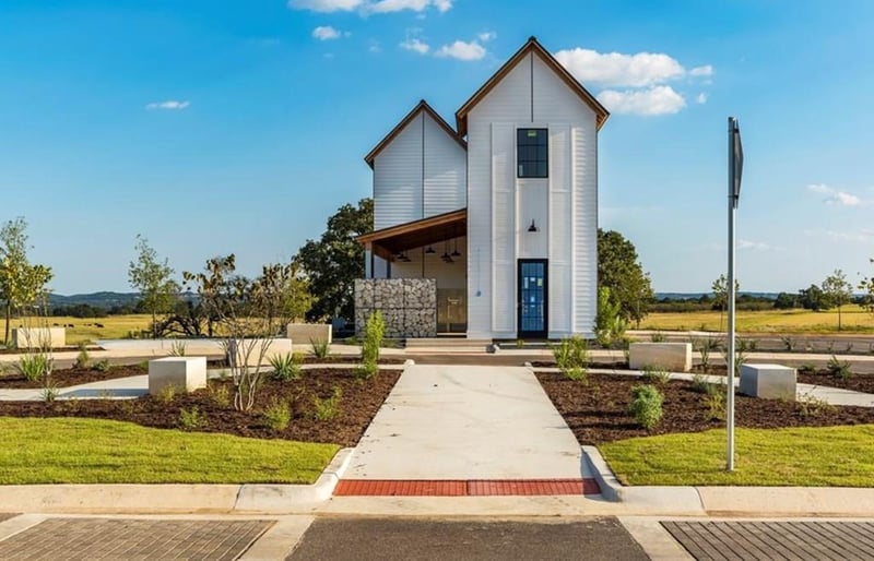520 Interlaken ST, Fredericksburg, TX 78624