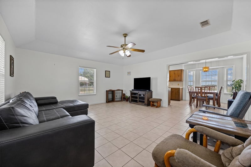 403 County View RD, Lockhart, TX 78644