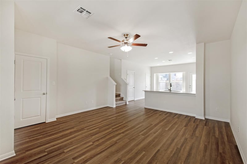 404 Spiny Lizard LN, San Marcos, TX 78666
