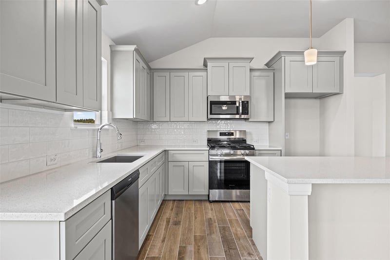134 Arena DR, Liberty Hill, TX 78642