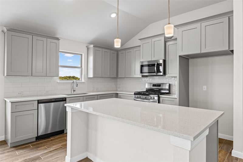 134 Arena DR, Liberty Hill, TX 78642