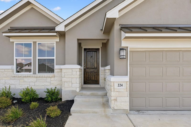 224 Ironshoe TRL, Liberty Hill, TX 78642