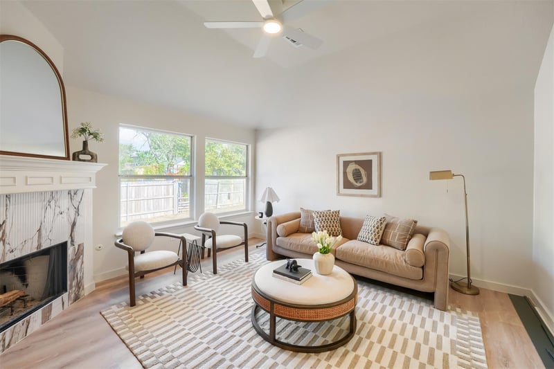 1012 N Railroad Ave, Pflugerville, TX 78660