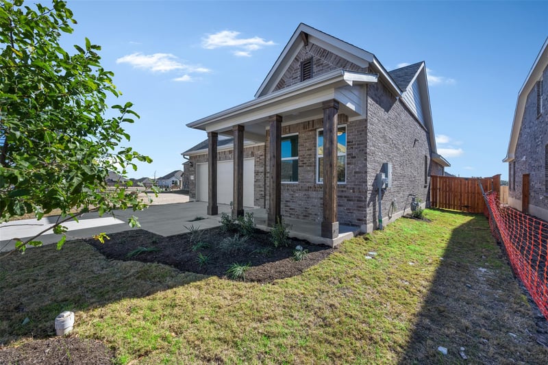 1901 Fannie RD, Georgetown, TX 78633