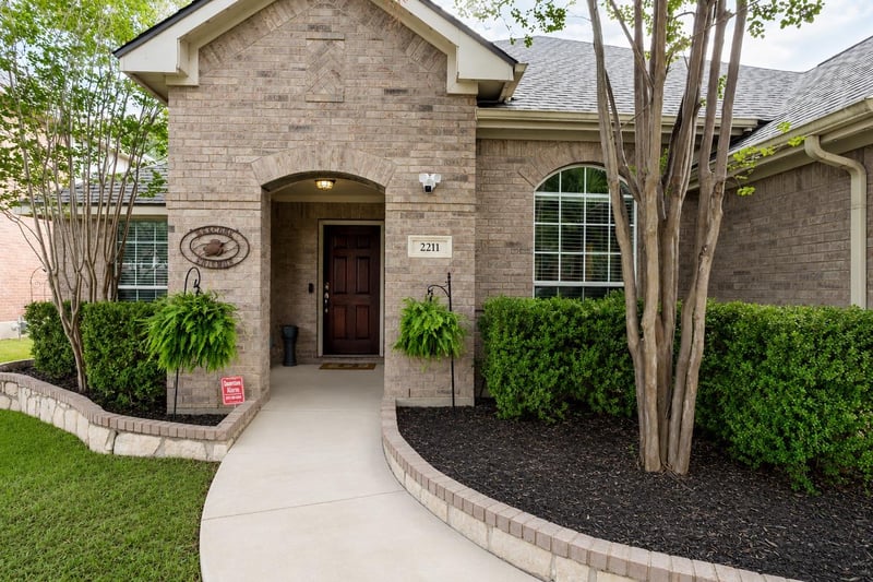 2211 Heritage Well LN, Pflugerville, TX 78660
