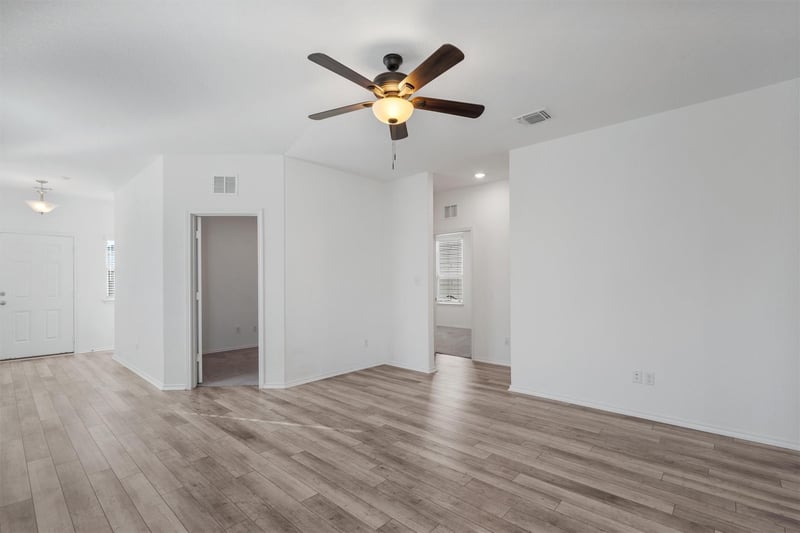 337 Harper LN, Georgetown, TX 78626