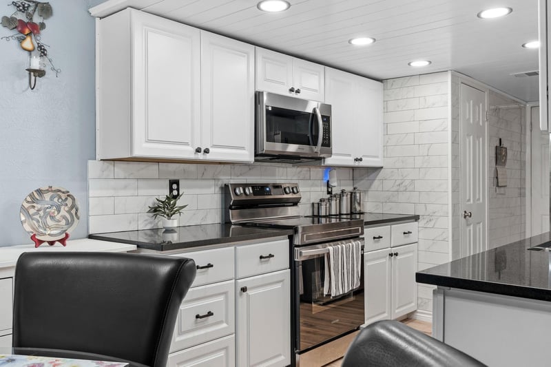 1304 Cool Shadow DR, Del Valle, TX 78617
