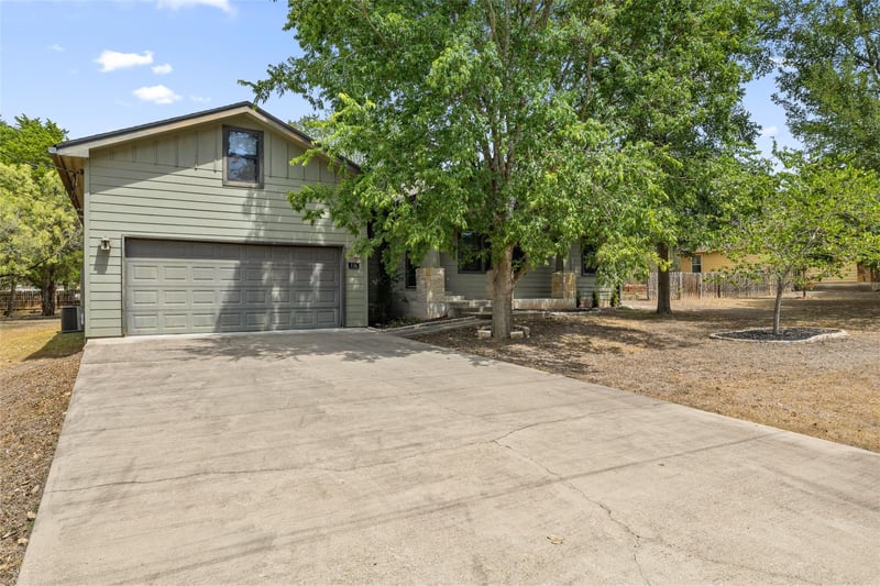 116 Laumaia LN, Bastrop, TX 78602