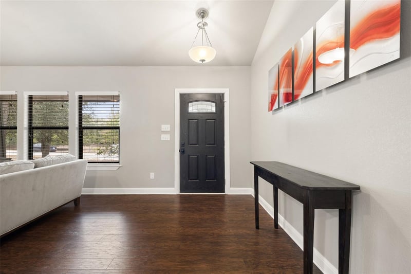 116 Laumaia LN, Bastrop, TX 78602