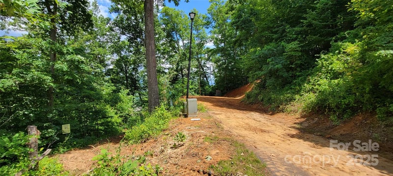 22 Holiday Dr, Waynesville, NC 28785