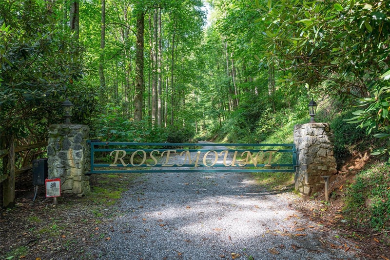 8 Resurrection Ln #8, Sylva, NC 28779