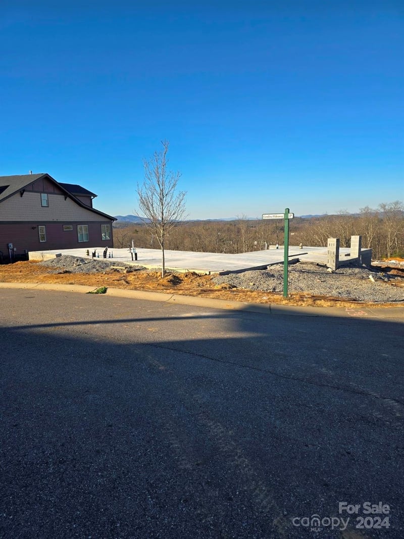 178 Waightstill Dr, Arden, NC 28704