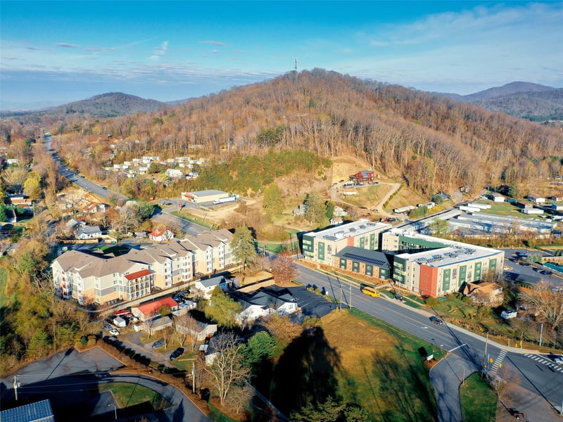 2236 Us 70 Hw, Swannanoa, NC 28778