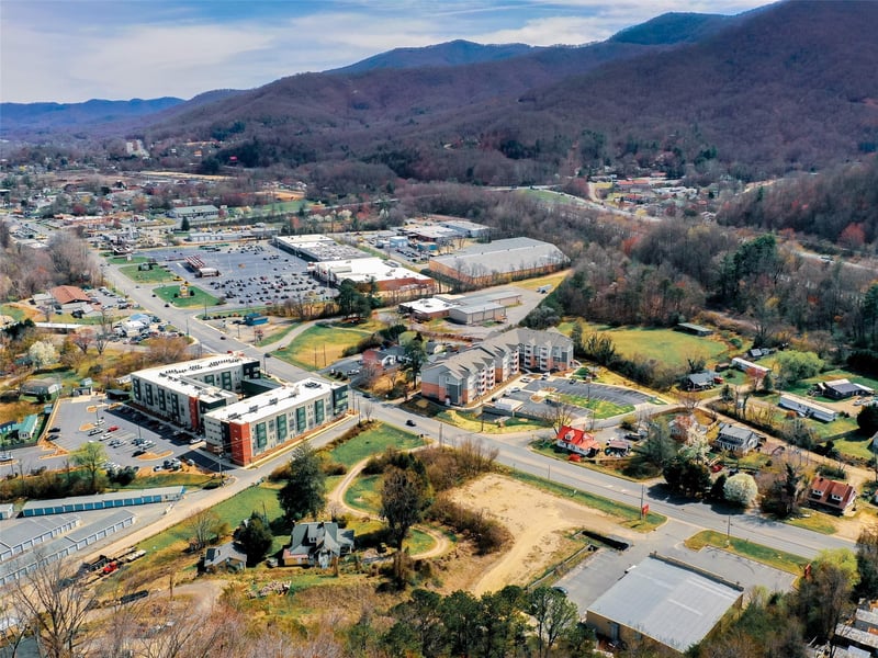 2236 Us 70 Hw, Swannanoa, NC 28778