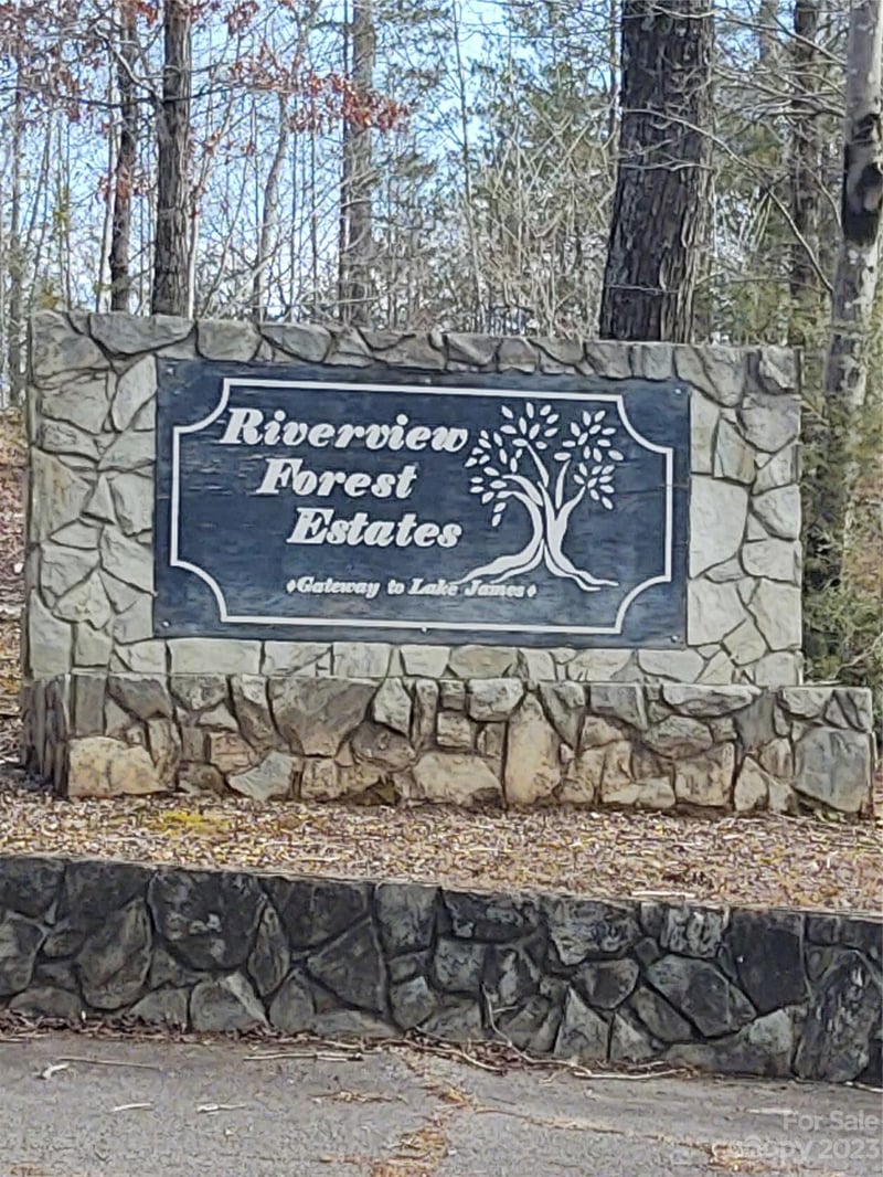 2 Riverview Forest Dr #2, Marion, NC 28752