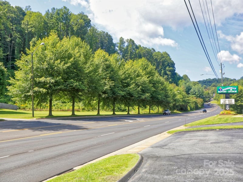 1460 Russ Ave, Waynesville, NC 28786