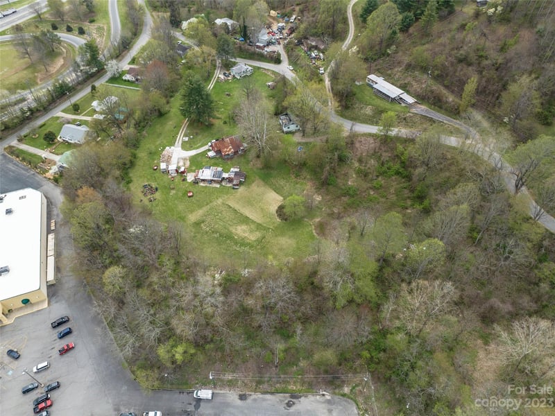 38 Hall Top Rd, Waynesville, NC 28786